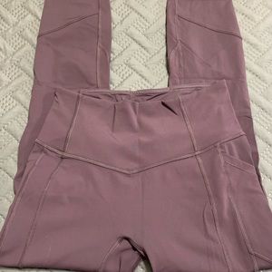 Lululemon 7/8 plum leggings